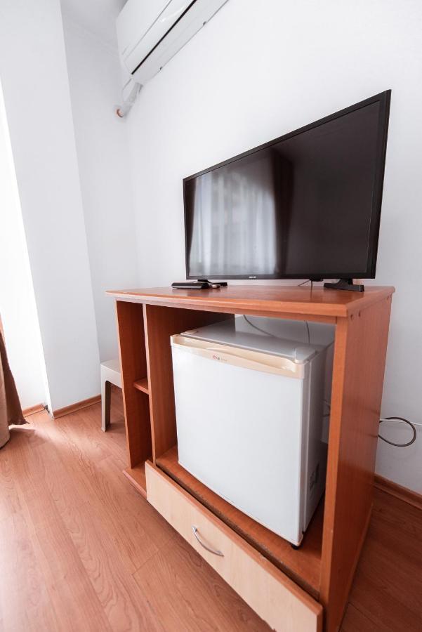 Hotel Casa Soarelui à Două Mai Extérieur photo